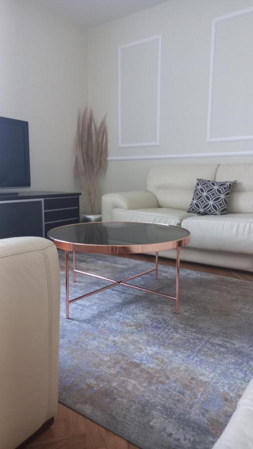 Urban Apartments モスタル エクステリア 写真