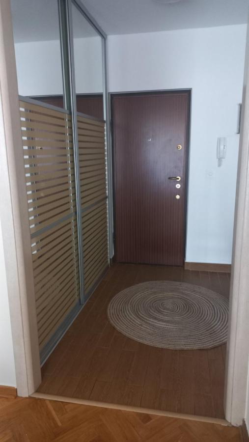 Urban Apartments モスタル エクステリア 写真